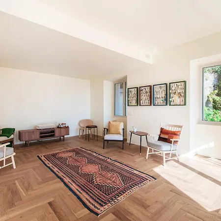 Villa Rossa - By Myhomeincomo *