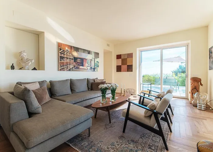 Villa Rossa - By Myhomeincomo *