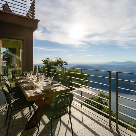 Rossa - By Myhomeincomo Vila *