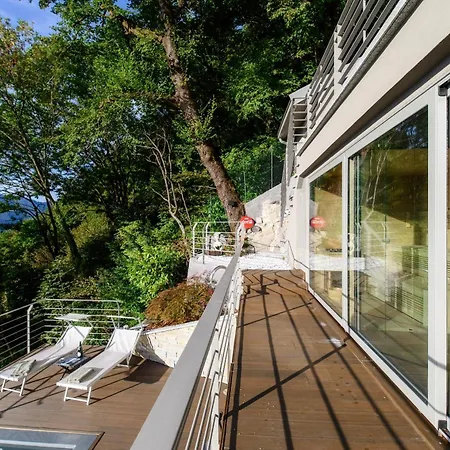 Rossa - By Myhomeincomo Brunate