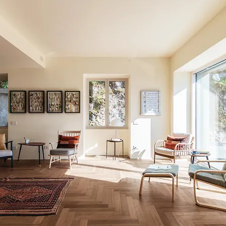 Rossa - By Myhomeincomo