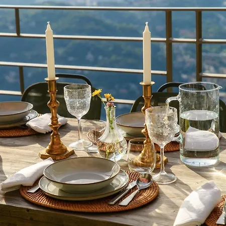 Rossa - By Myhomeincomo Vila *