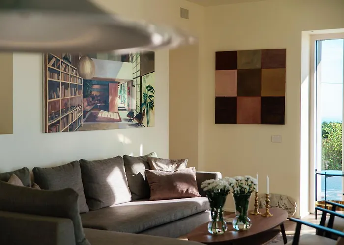 Rossa - By Myhomeincomo