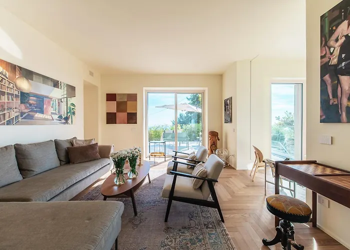 Willa Rossa - By Myhomeincomo