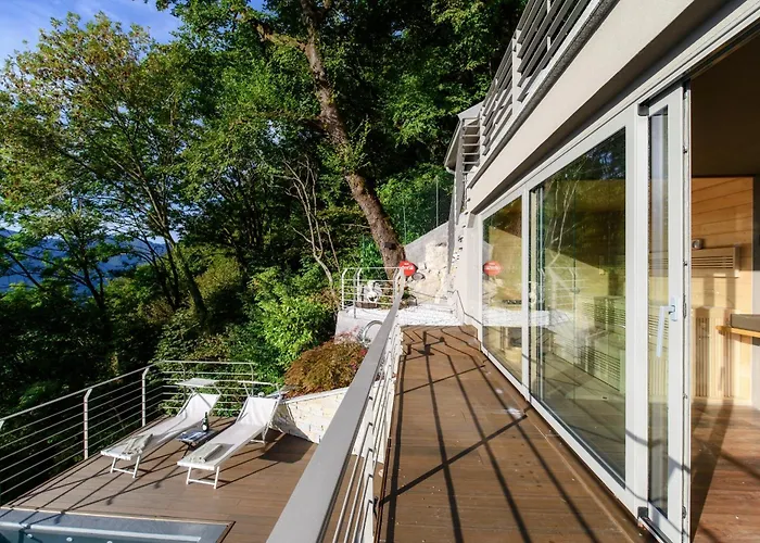 Rossa - By Myhomeincomo Brunate