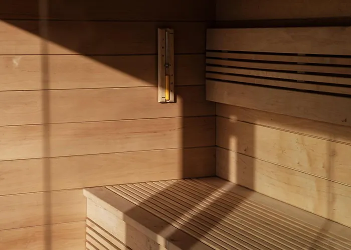 Rossa - By Myhomeincomo Βίλα