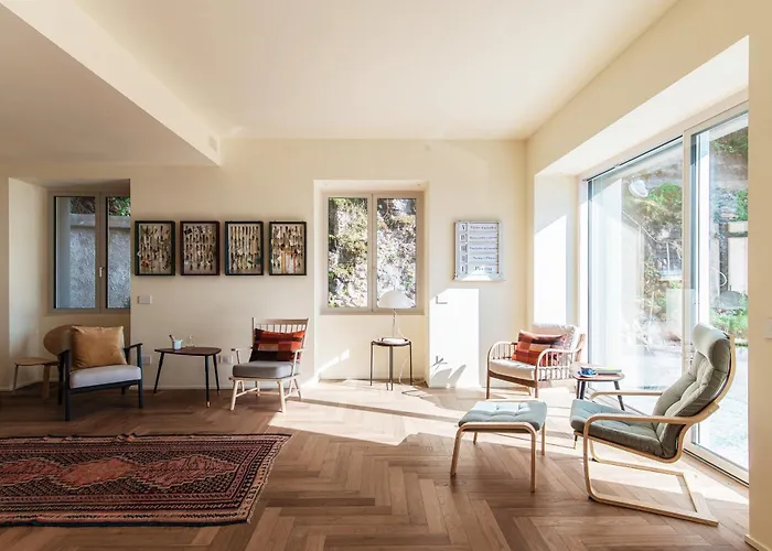 Rossa - By Myhomeincomo