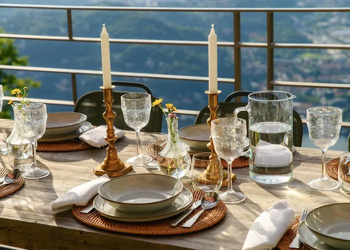 Rossa - By Myhomeincomo Villa *